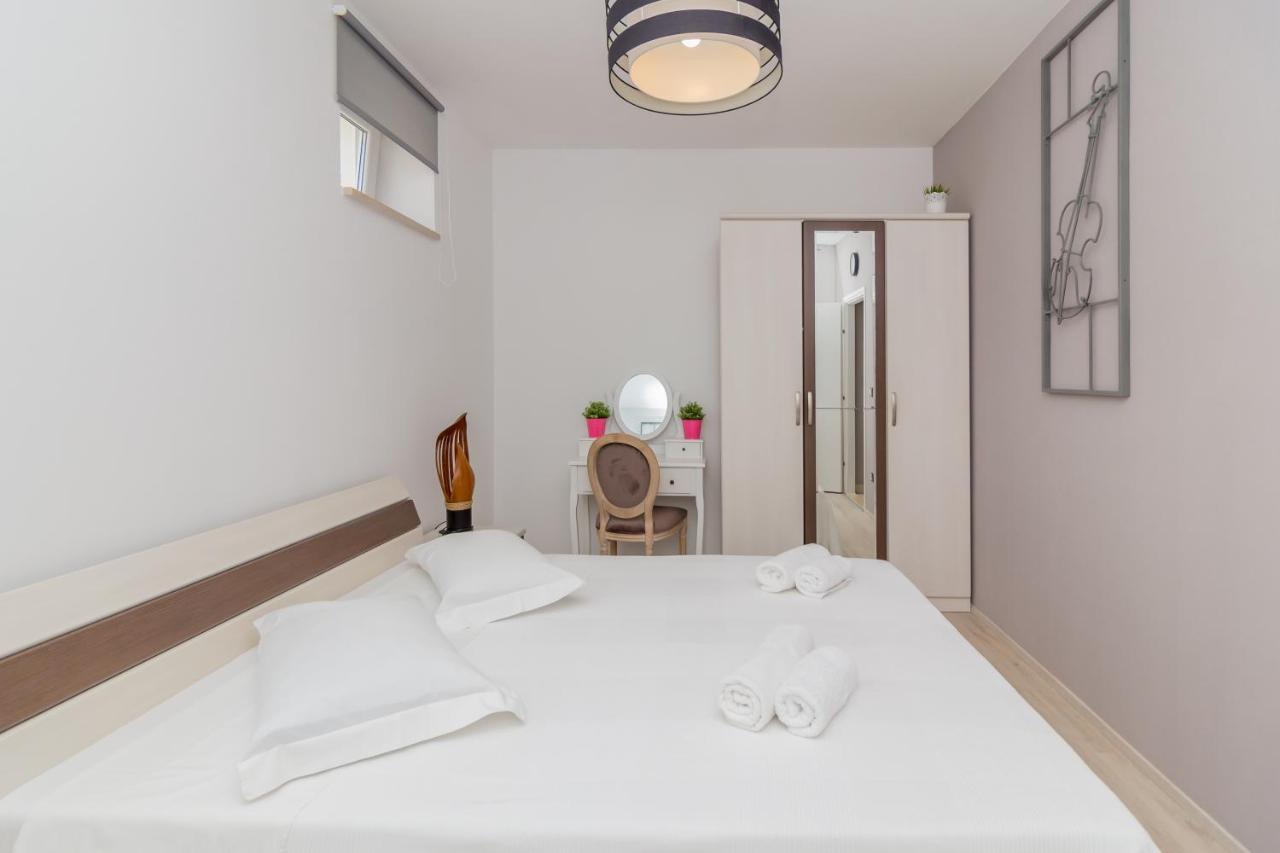 Apartment Box Пореч Екстер'єр фото